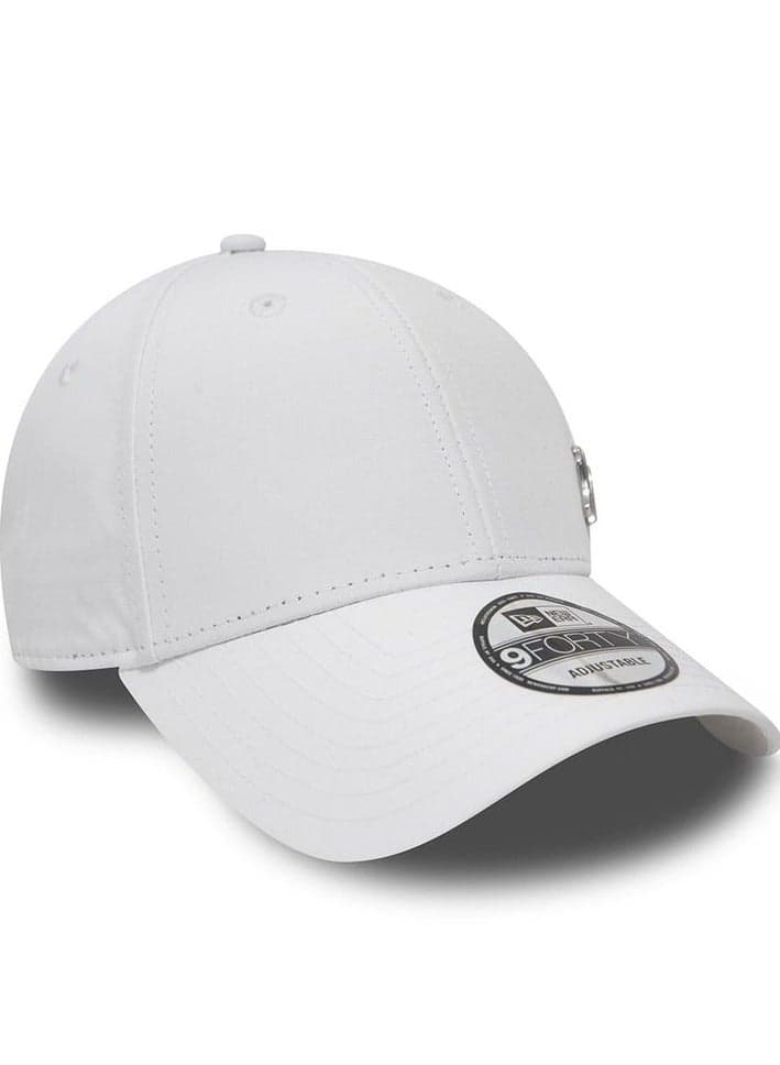 9Forty New York Yankees Luxe Logo Cap - Image 1