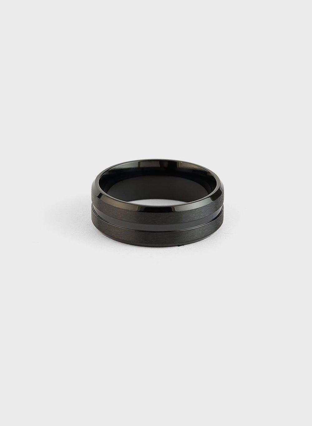 Seventy Five Men's Stripe Texture Black Ring - Image 1