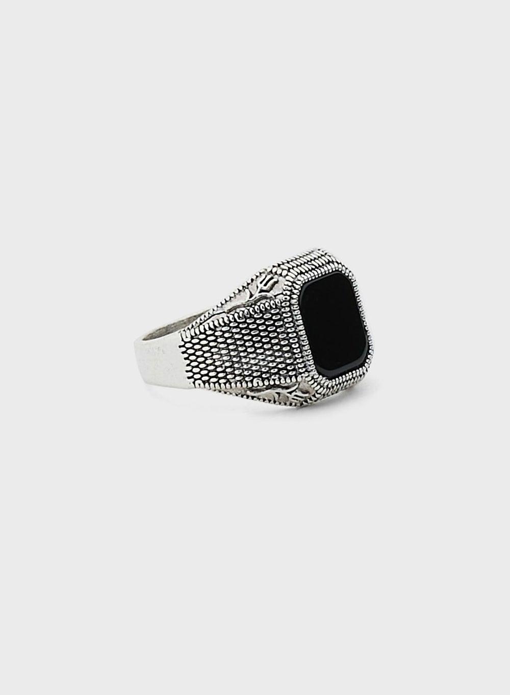 Seventy Five Signet Ring: Modern Elegance Redefined - Image 1