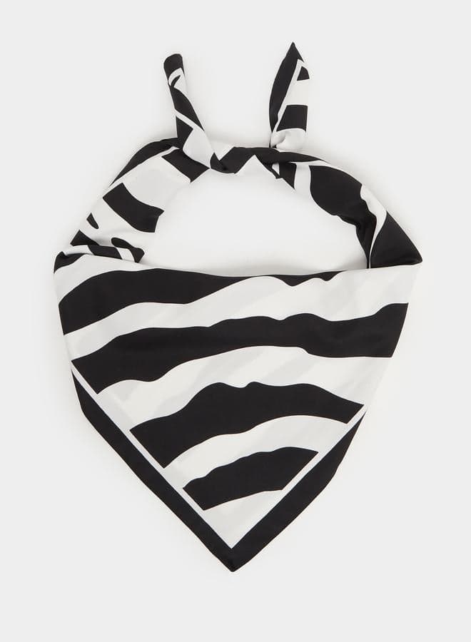 Styli Zebra Print Scarf: Chic Elegance Meets Bold Style - Image 1