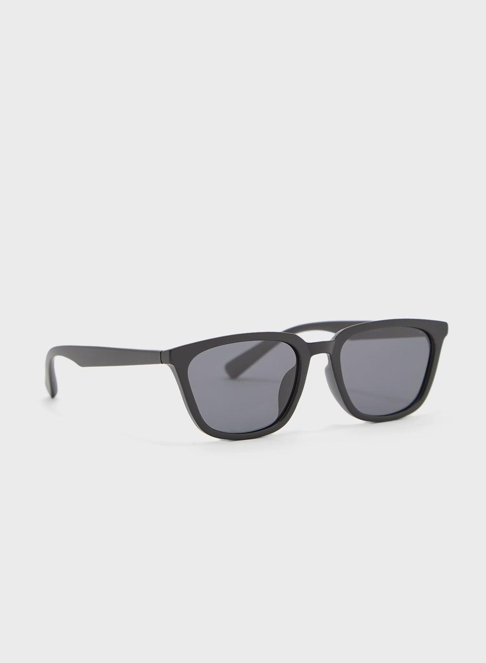 Robert Wood Classic Wayfarer Sunglasses with Polarized Lenses - Image 1