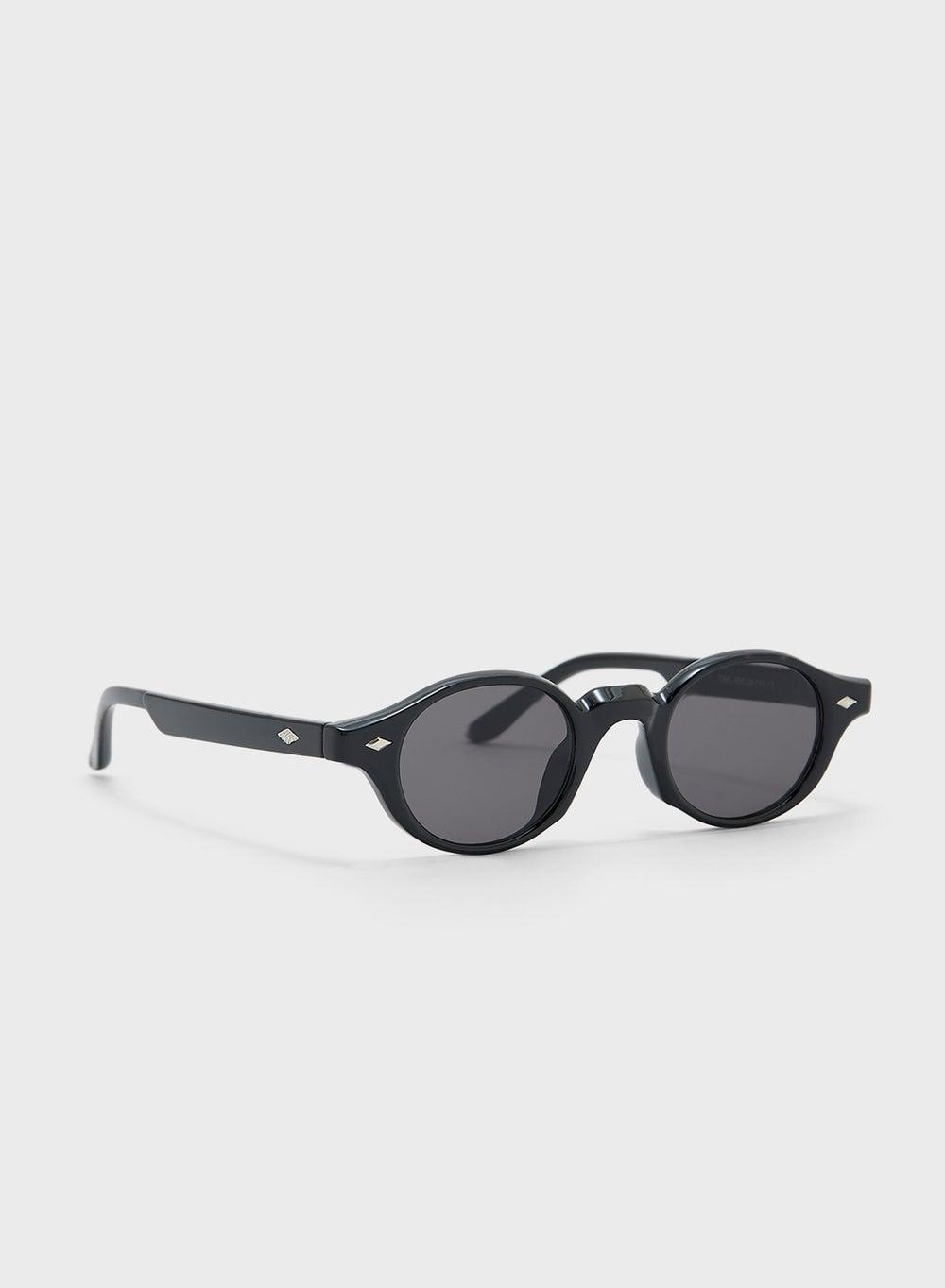 Seventy Five Retro Round Sunglasses - Timeless Elegance - Image 1