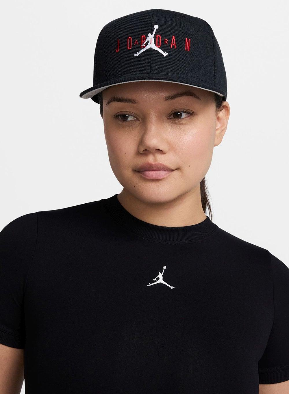 Jordan U J Pro Signature Cap - Style and Function Combined - Image 1