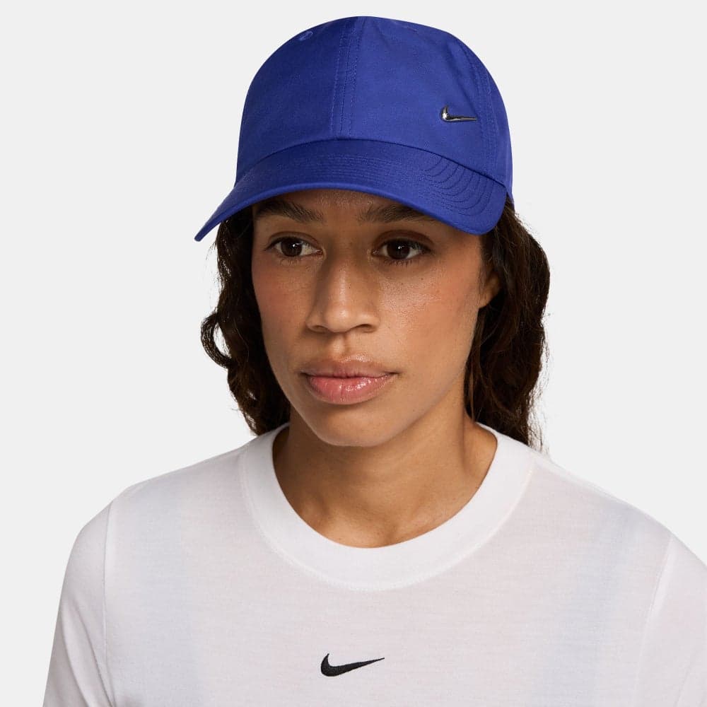 Nike Dri-FIT Club Swoosh Cap: Unstructured Elegance - Image 1