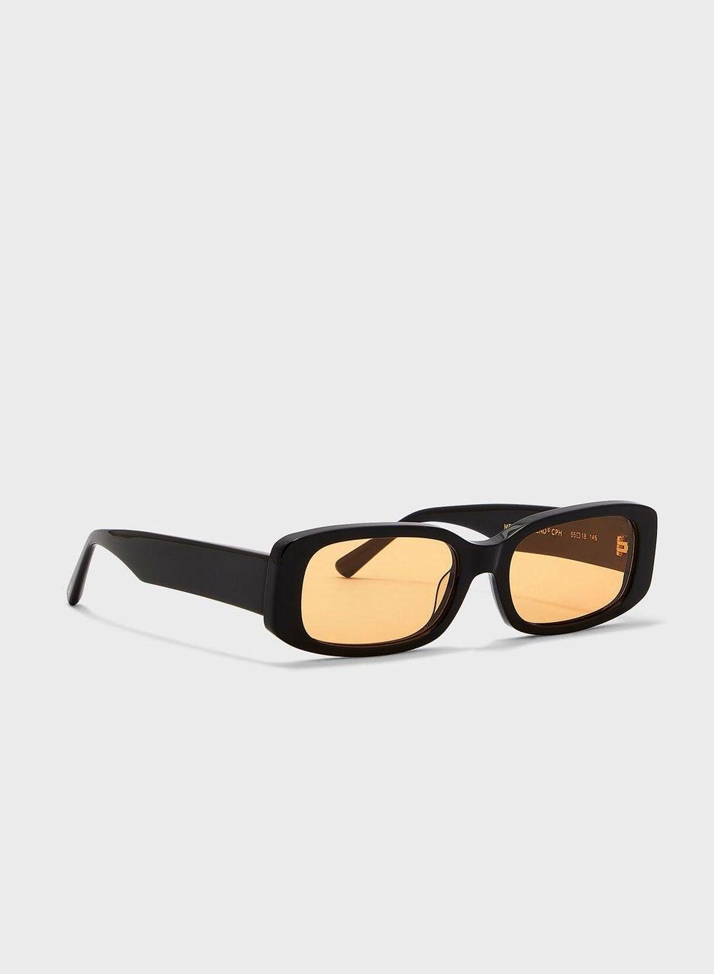 MESSYWEEKEND Roxie Shape Sunglasses - Elegance Meets Comfort - Image 1