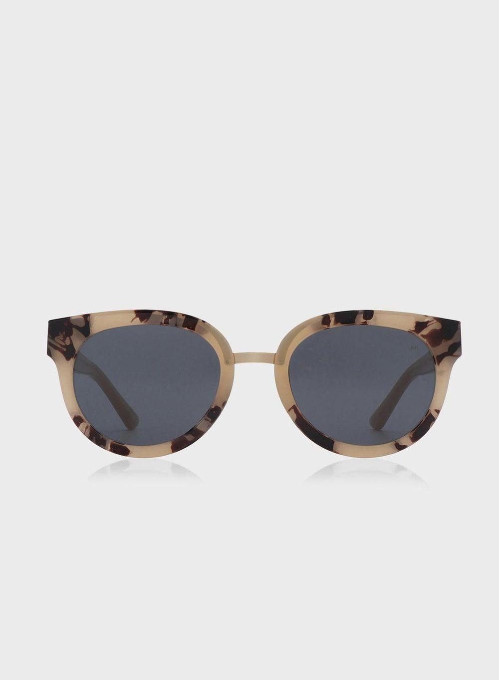 A.KJAERBEDE Jolie Sunglasses - Elegance Meets Timeless Style - Image 1