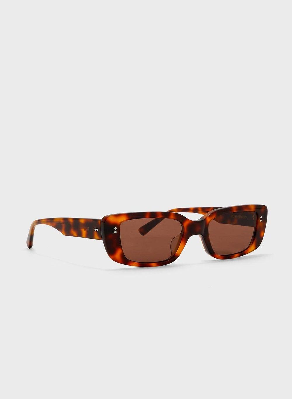 MESSYWEEKEND Grace Shape Sunglasses - Elegance Redefined - Image 1
