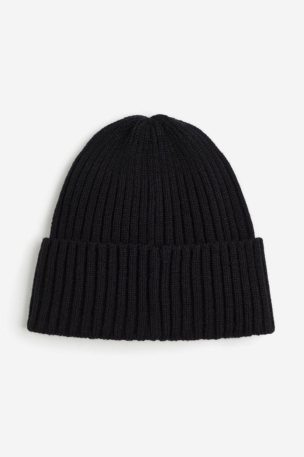 H&M Elegant Men's Rib-Knit Hat - Cozy Everyday Style - Image 1
