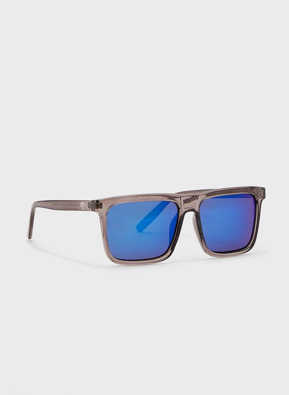 CHPO Bruce: Timeless Men's Sunglasses with UV Protection - Image 1