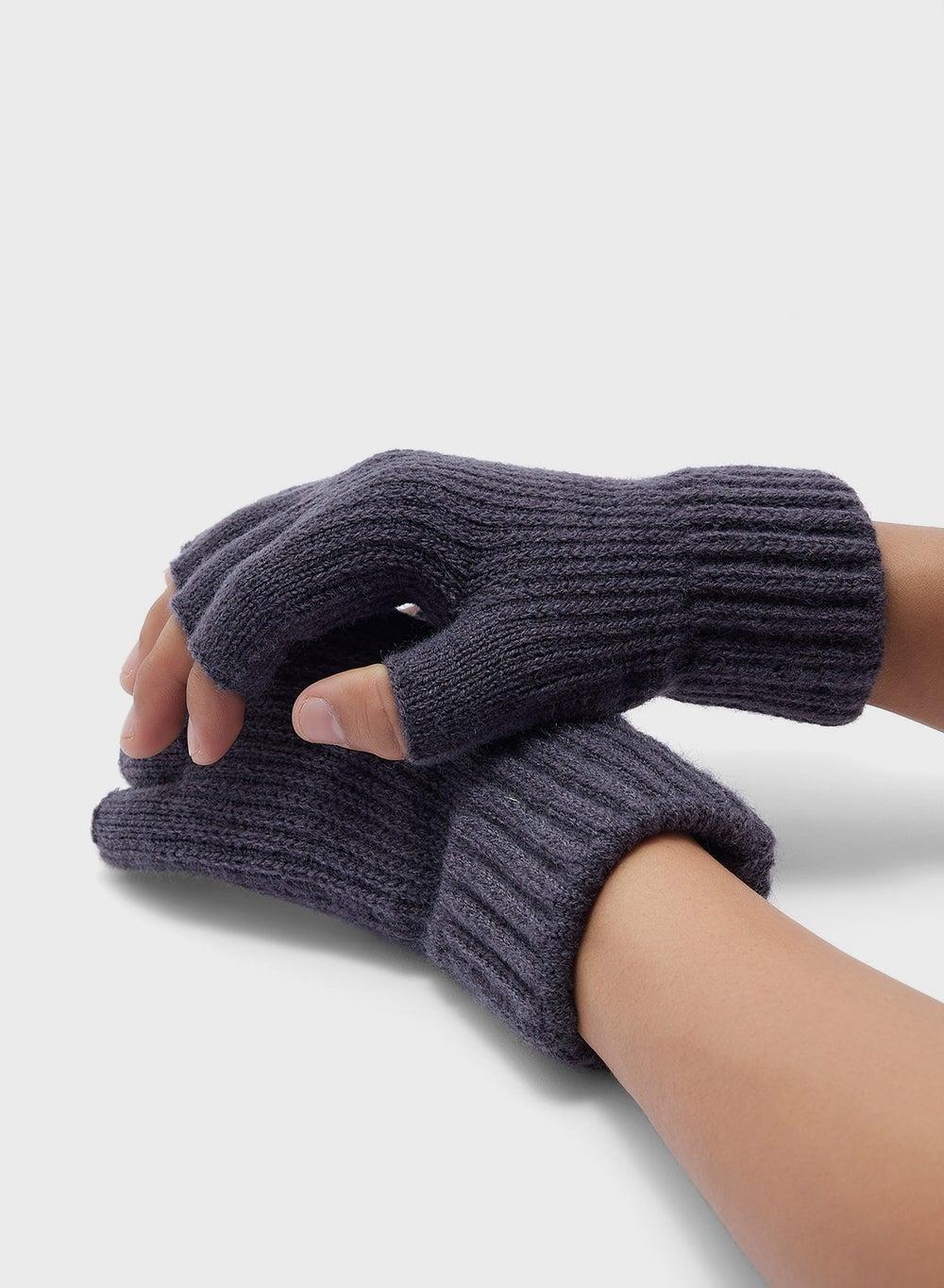 Seventy Five Men's Chic Knitted Half Finger Gloves - Image 1