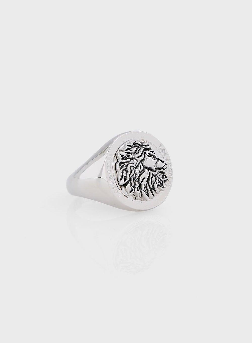 GUESS Lion Coin Stainless Steel Ring Jumr03014Jwst64 for Men - Image 1