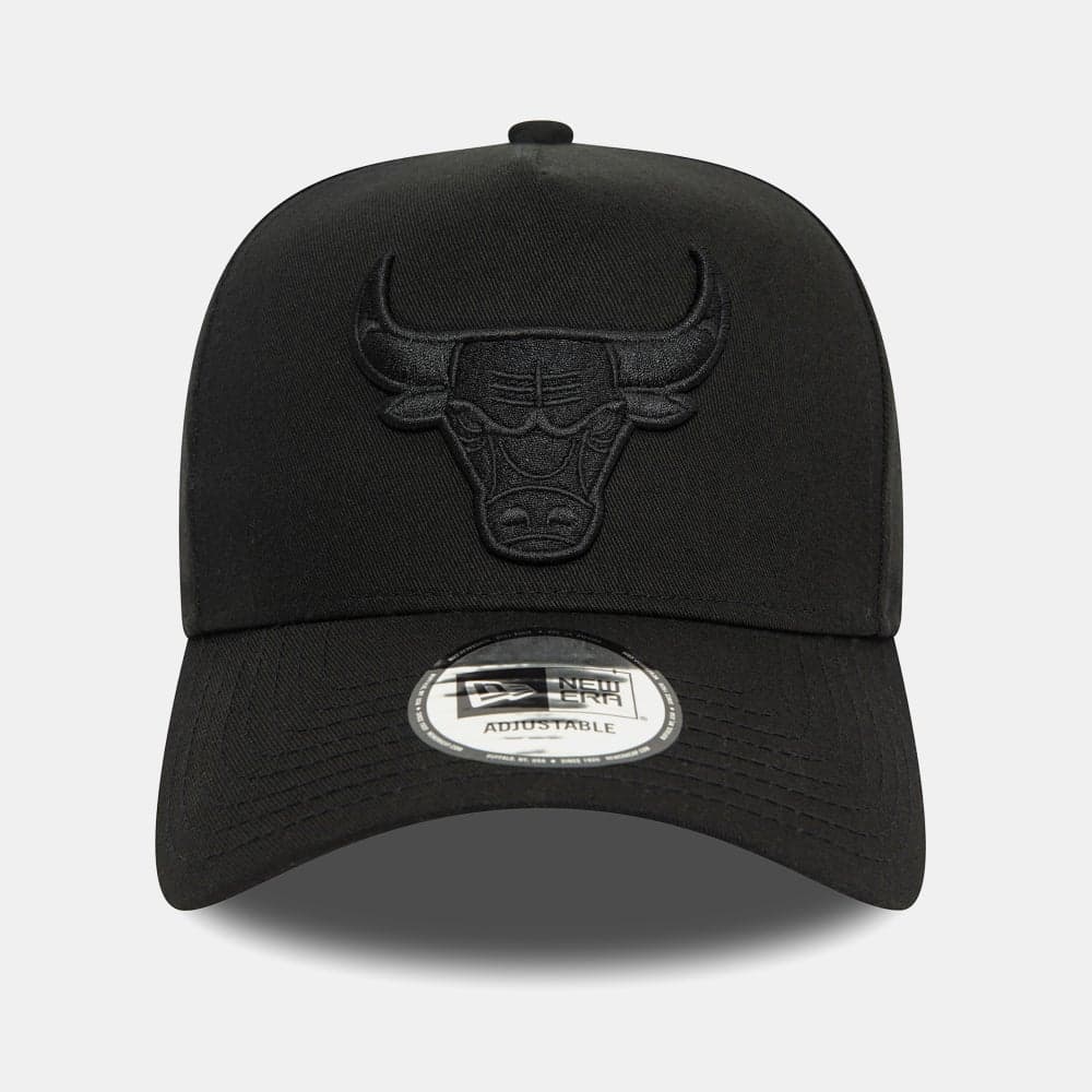 Elegant Chicago Bulls Monochrome E-Frame Cap by New Era - Image 1