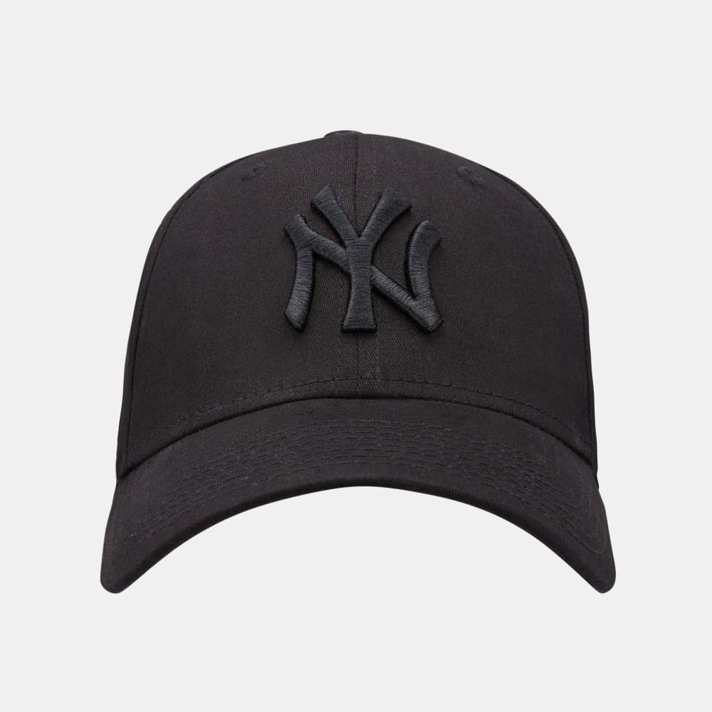 Elegant New Era Yankees Classic Cap - Timeless Style - Image 1
