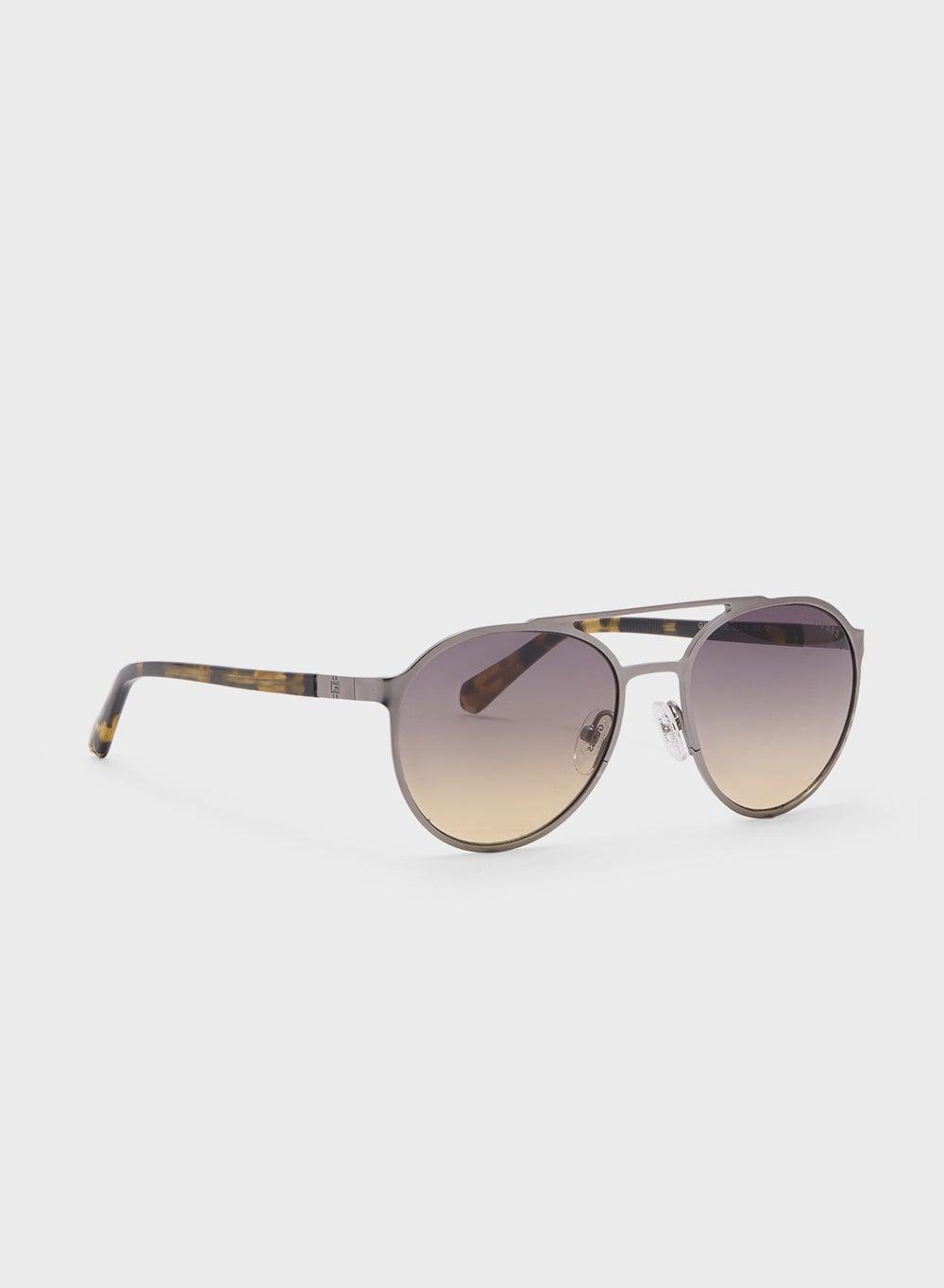 GUESS UV-Protected Chic Round Men's Sunglasses - Image 1