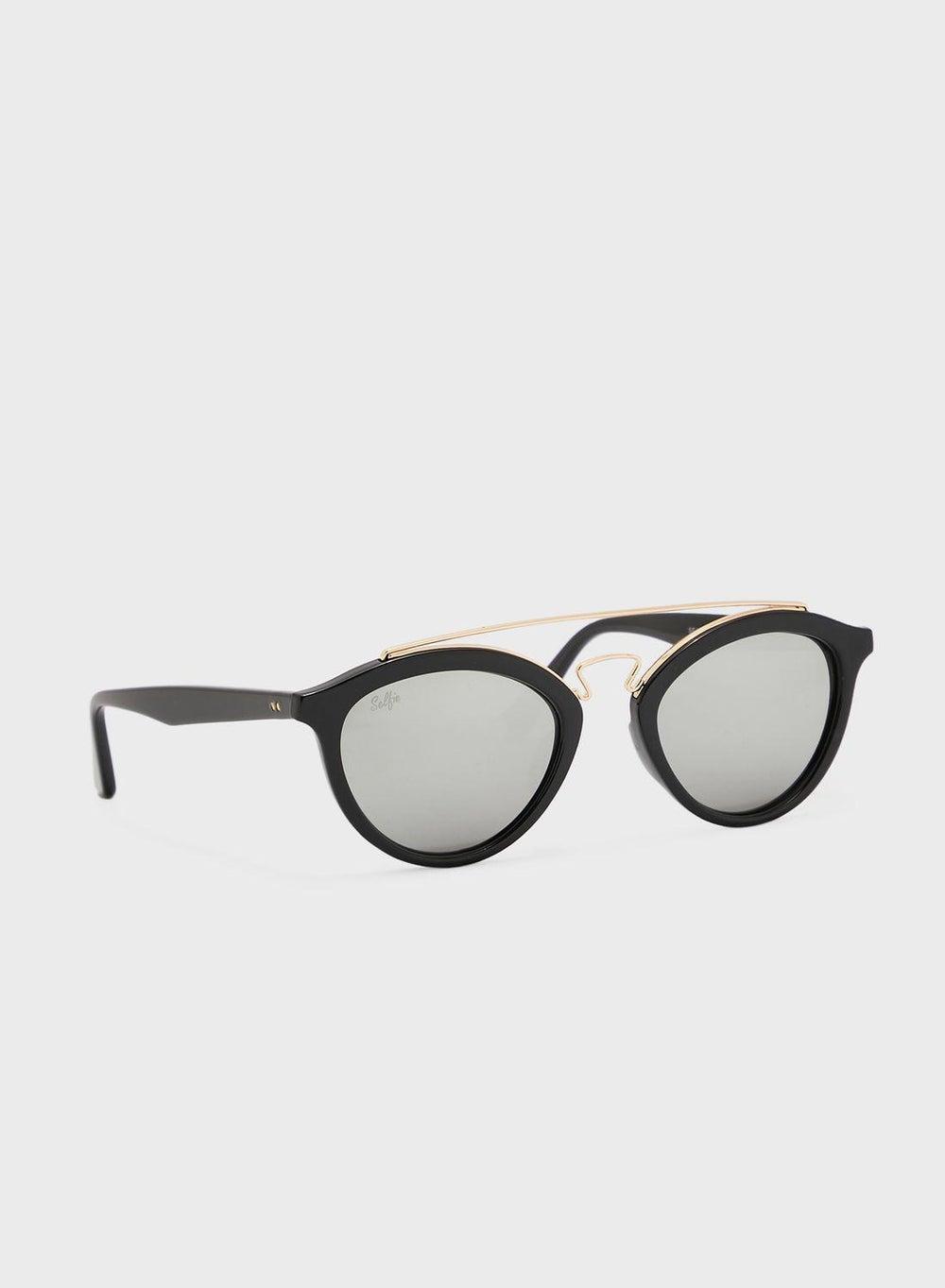 Selfie Classic Cat Eye Sunglasses: Timeless Men's Fashion - Image 1
