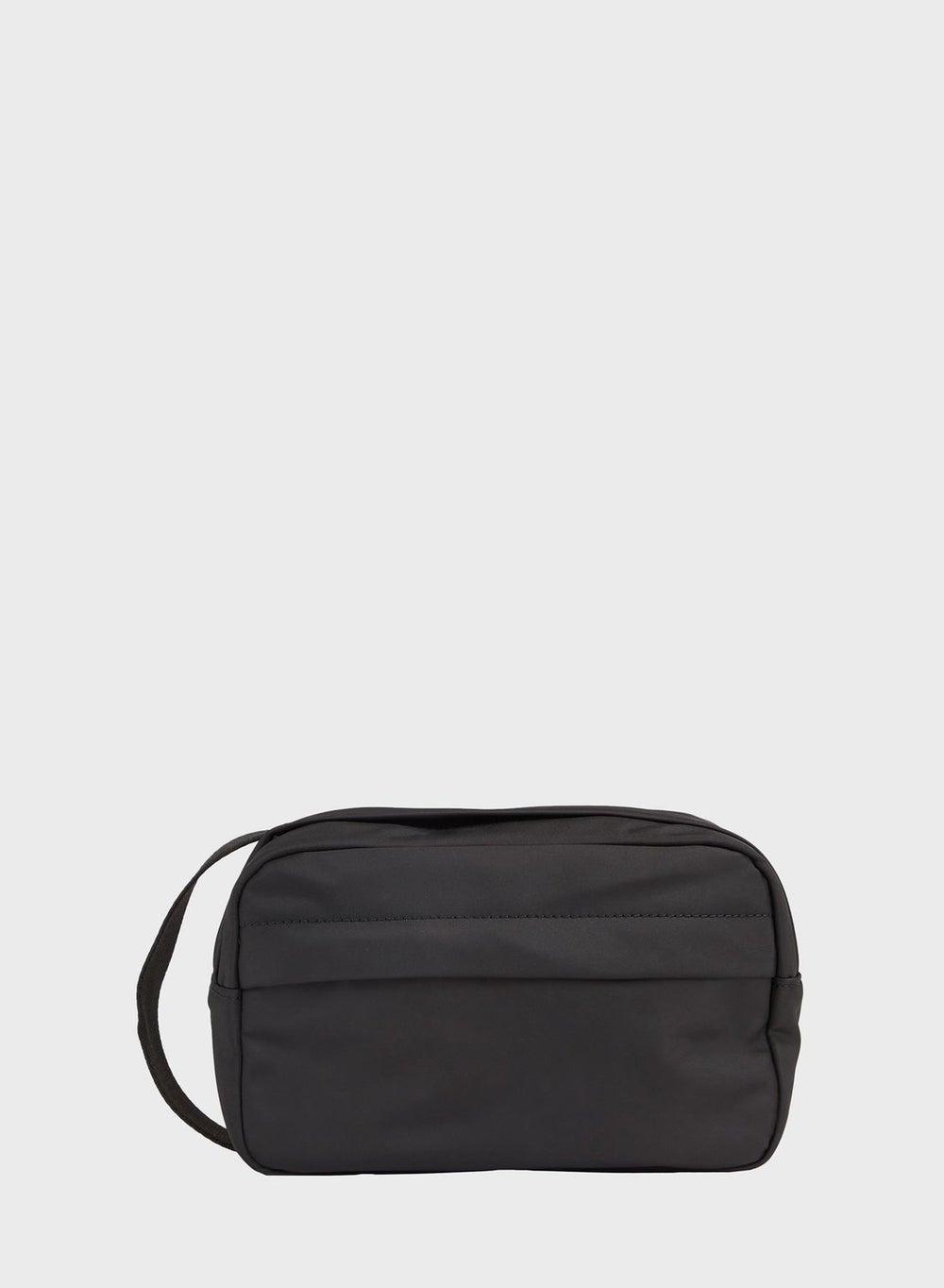 CALVIN KLEIN Elegant Men's Logo Washbag - Image 1