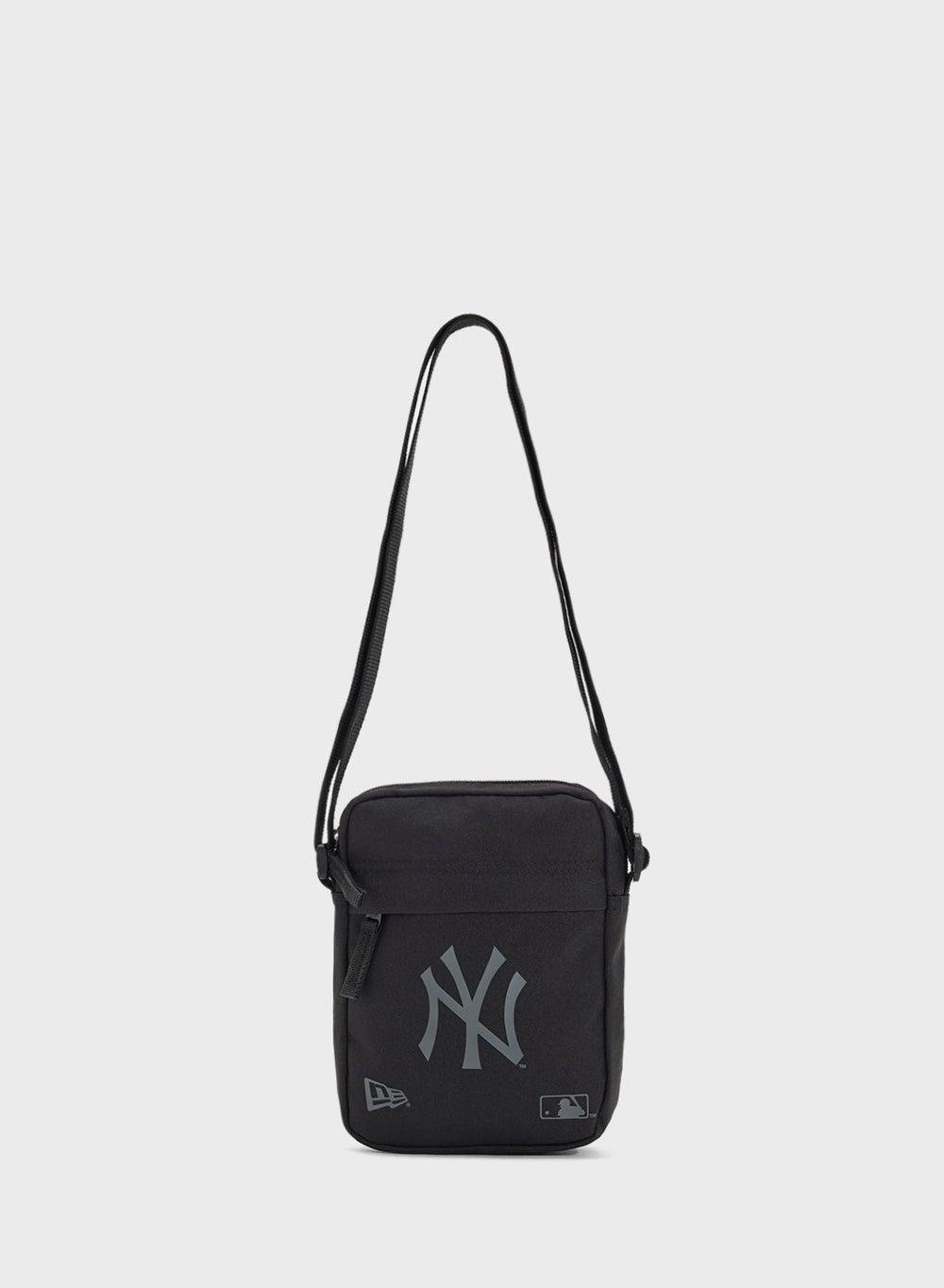 New Era New York Yankees MLB Crossbody Elegance - Image 1