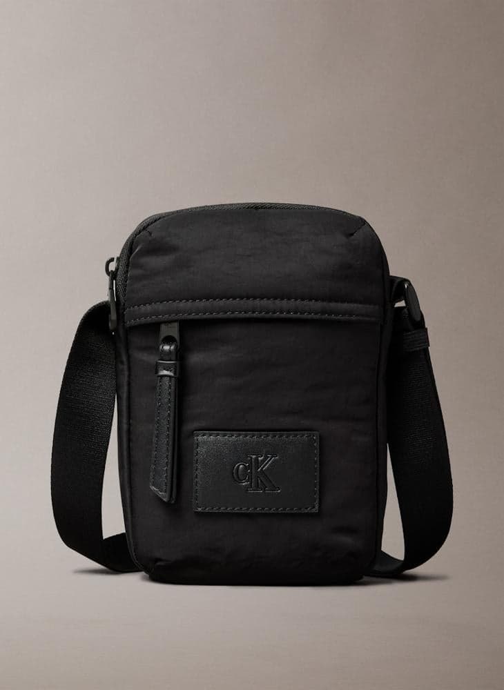 Calvin Klein Jeans Metro Reporter Men's Crossbody Bag - Image 1