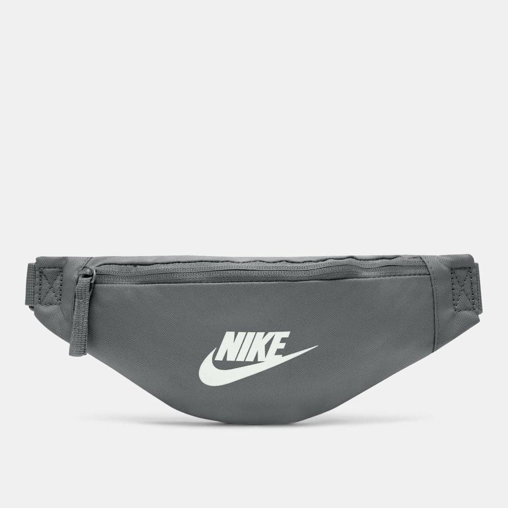 Nike Heritage Sustainable Waistpack: Style Meets Eco-Conscious Design - Image 1