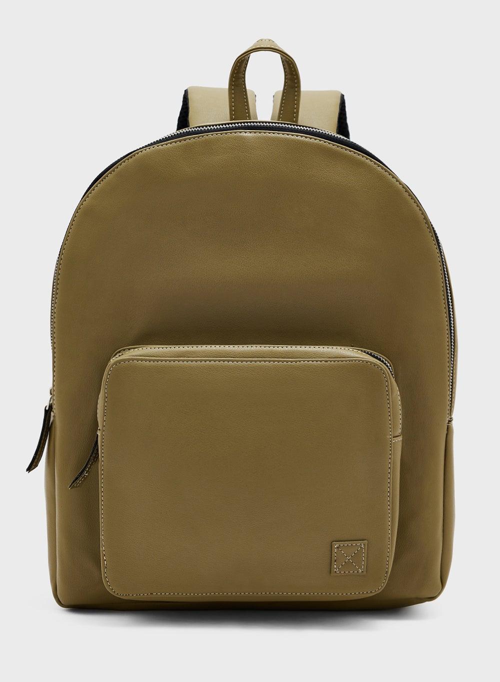 Robert Wood Elite Casual Backpack: Style Meets Utility - Image 1