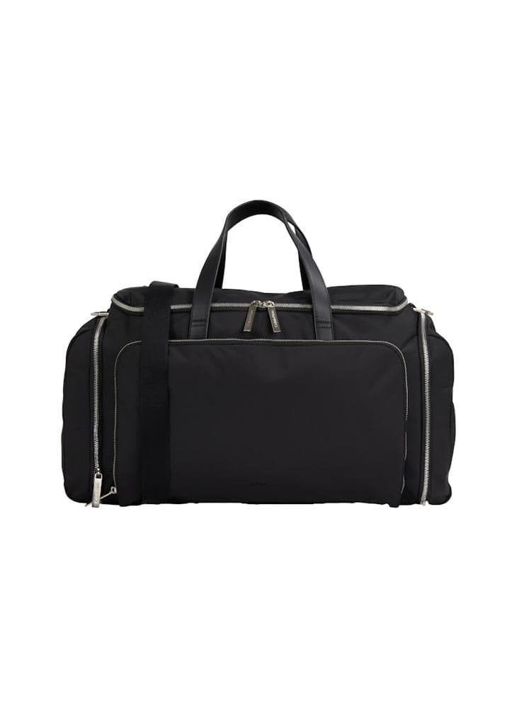 CALVIN KLEIN Business Tech Weekender: Style Meets Function - Image 1