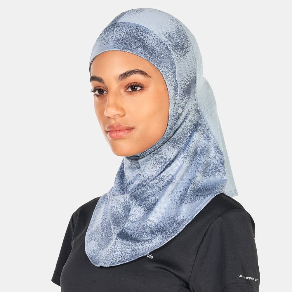 UNDER ARMOUR Women's UA Sport Hijab - Seamless Comfort - Image 1