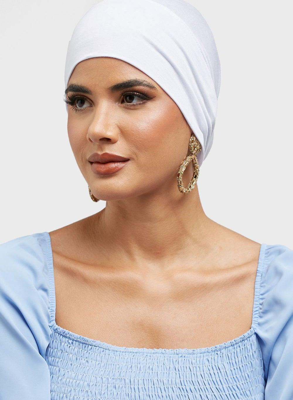 Khizana Chic Underscarf Bonnet: Elegance Meets Comfort - Image 1