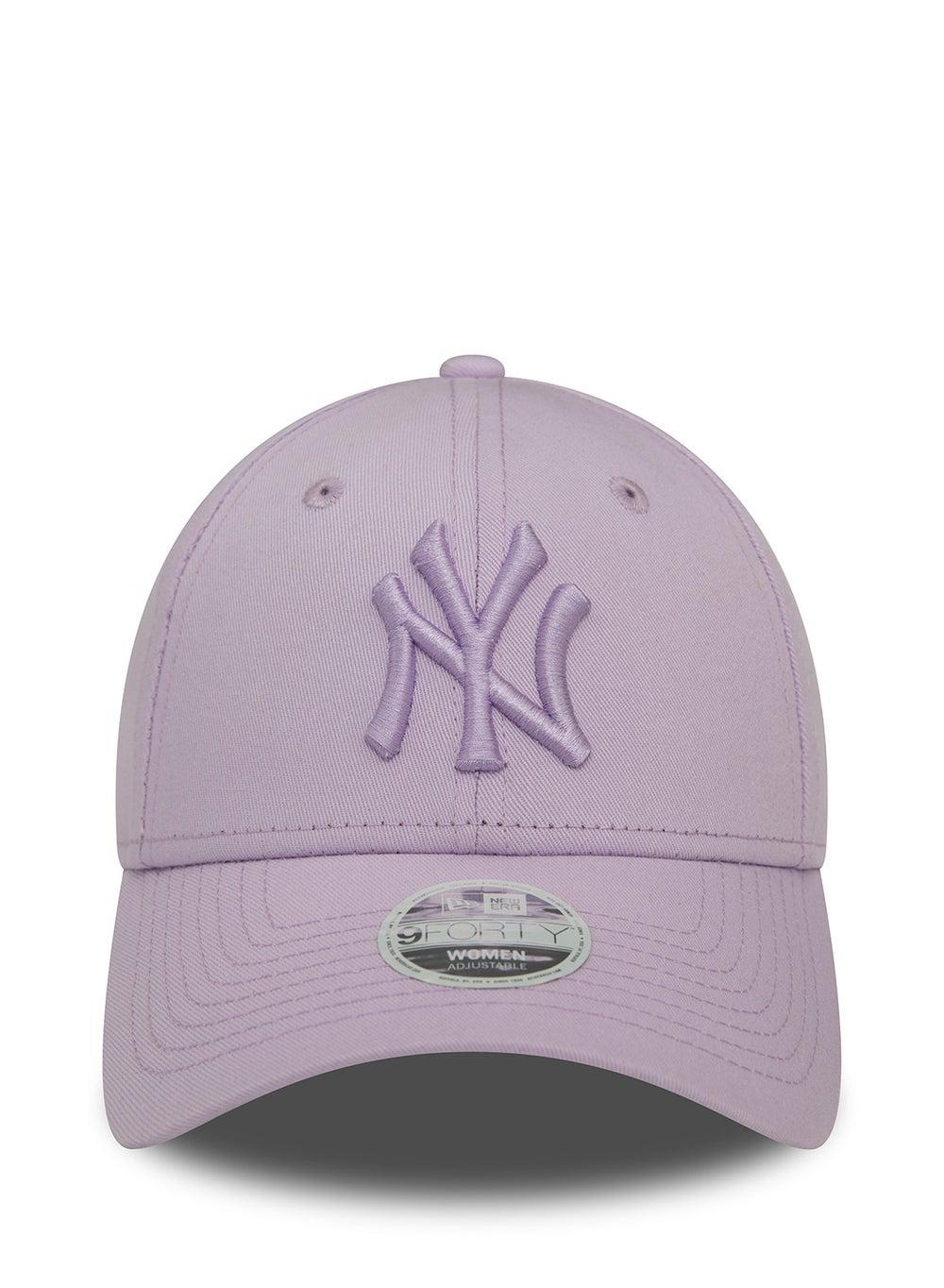 Elegant 9Forty New York Yankees Women's Cap - Image 1