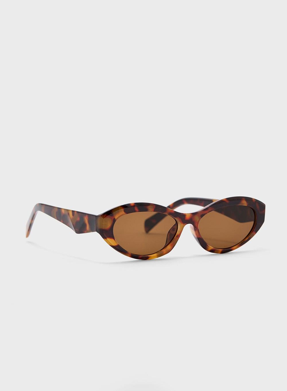 ELLA Chic Oval Lens Sunglasses for Elegant Style - Image 1