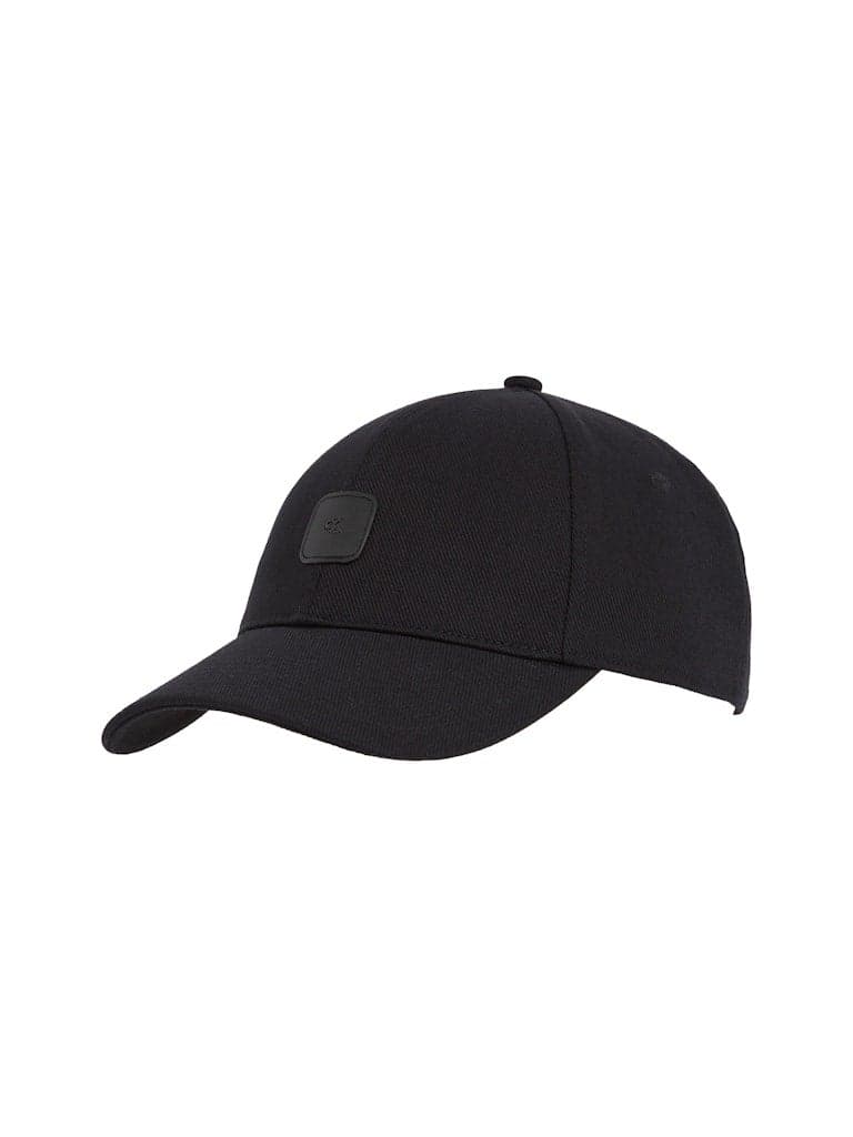Calvin Klein Jeans Chic Twill Curved Peak Women's Cap - Image 1