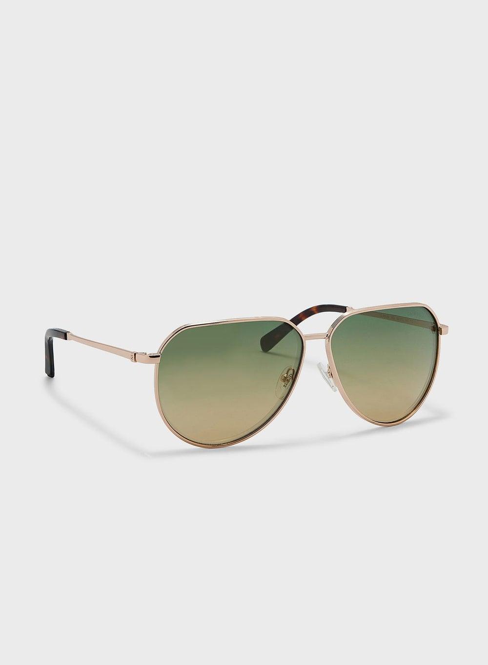 GUESS Gradient Aviator Sunglasses – Timeless Elegance - Image 1