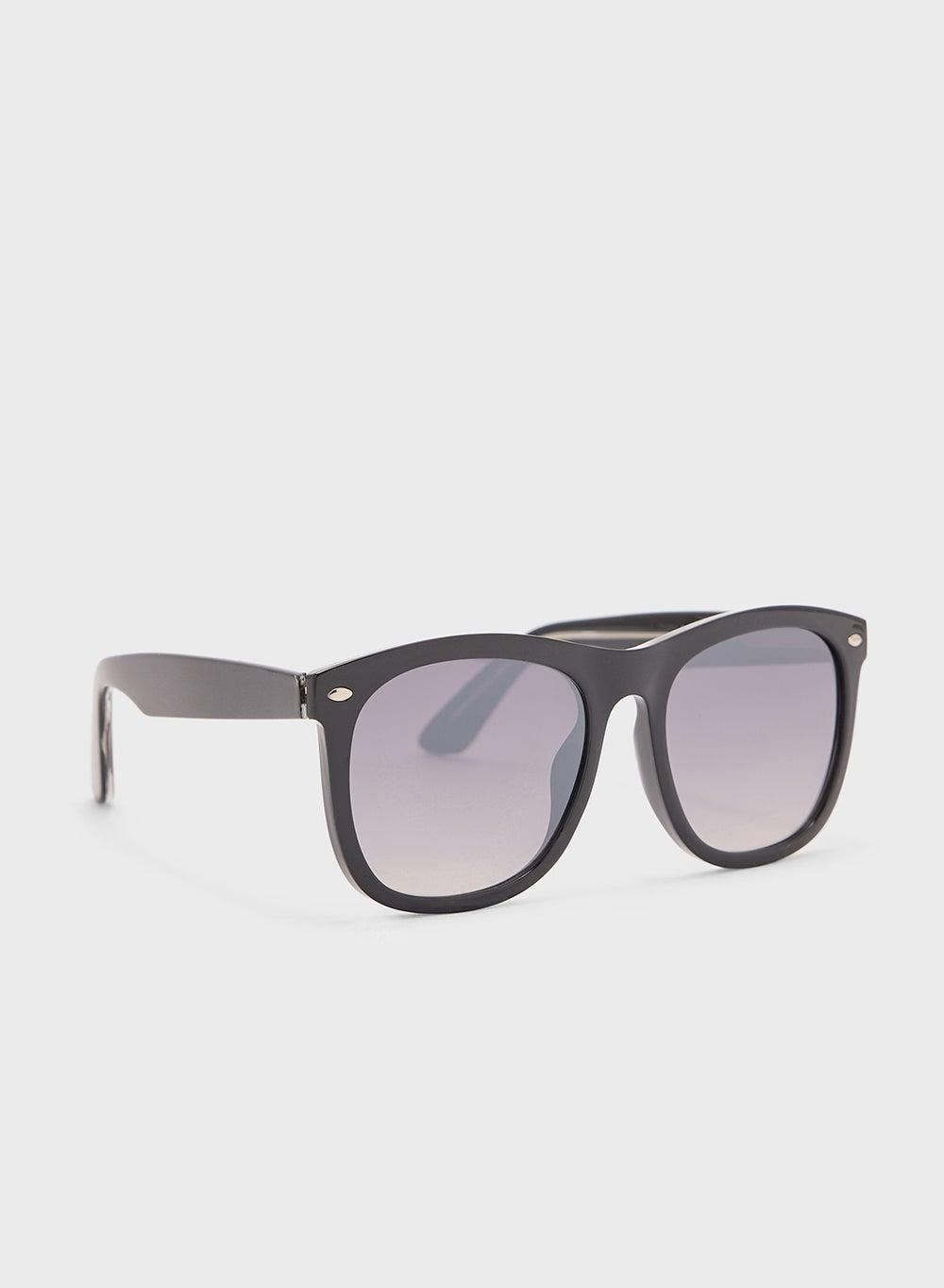 Ginger Polarized Wayfarer - A Touch of Elegance for Women - Image 1
