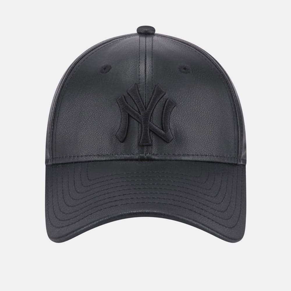 NEW ERA 9FORTY New York Yankees Women's Stylish Cap - Image 1