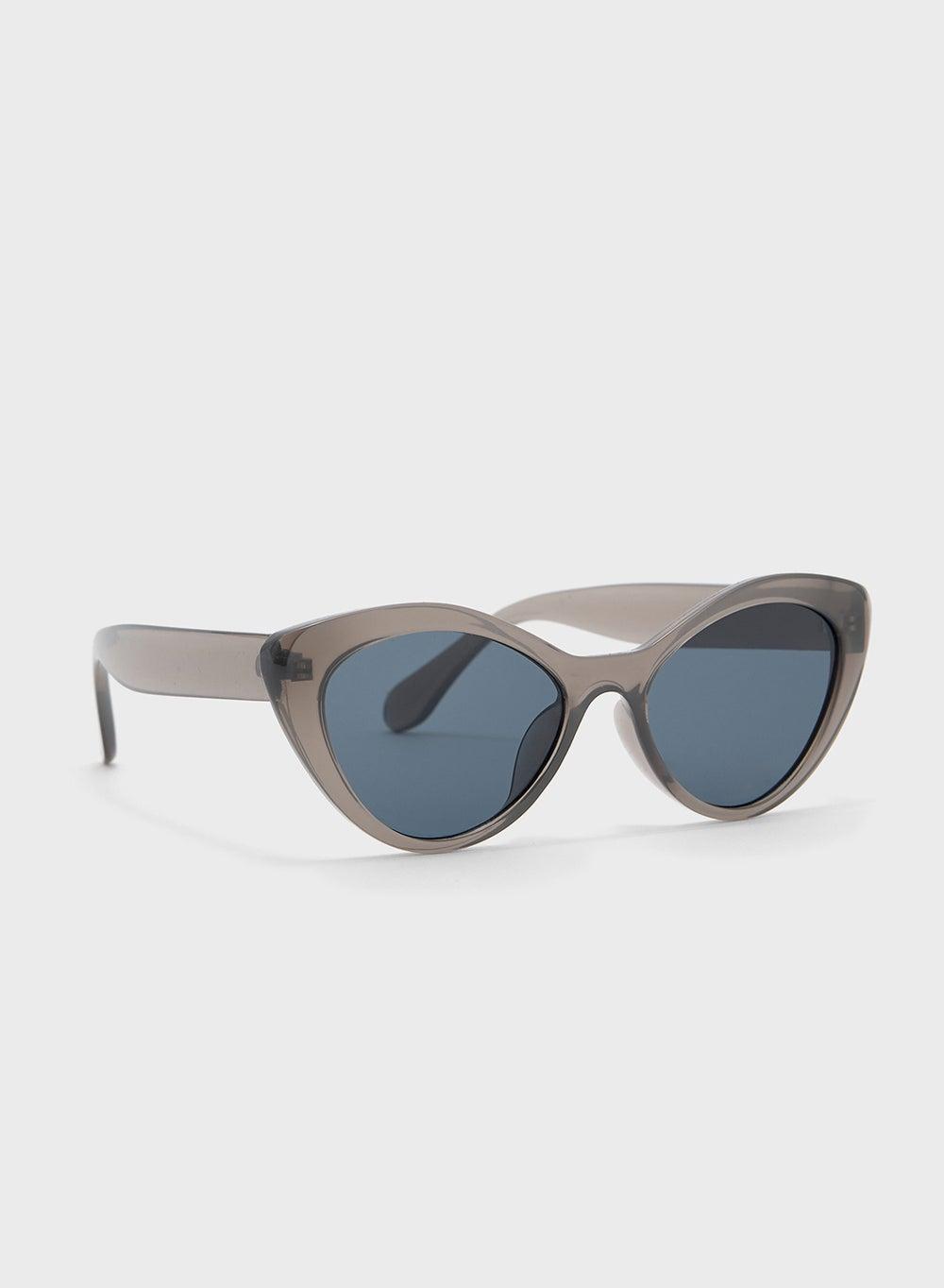 Ginger Cat Eye Sunglasses - Chic Elegance for Women - Image 1