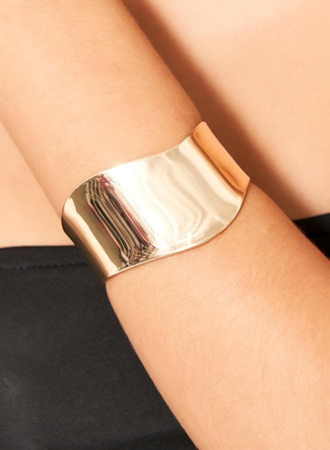 Styli Chic Solid Thick Cuff Bracelet for Elegant Evenings - Image 1