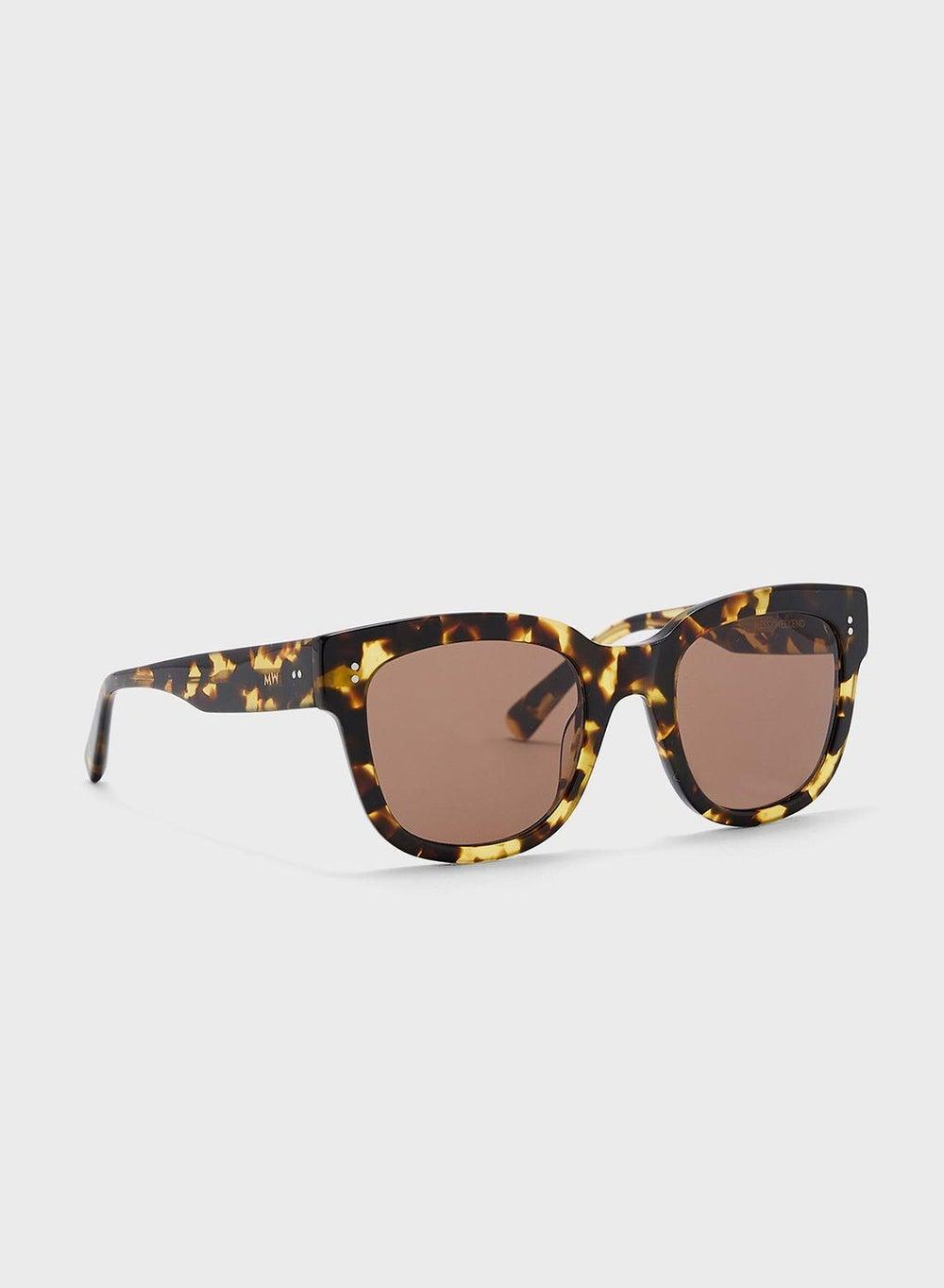 MESSYWEEKEND Liv Women's Sunglasses: Chic & Protective - Image 1