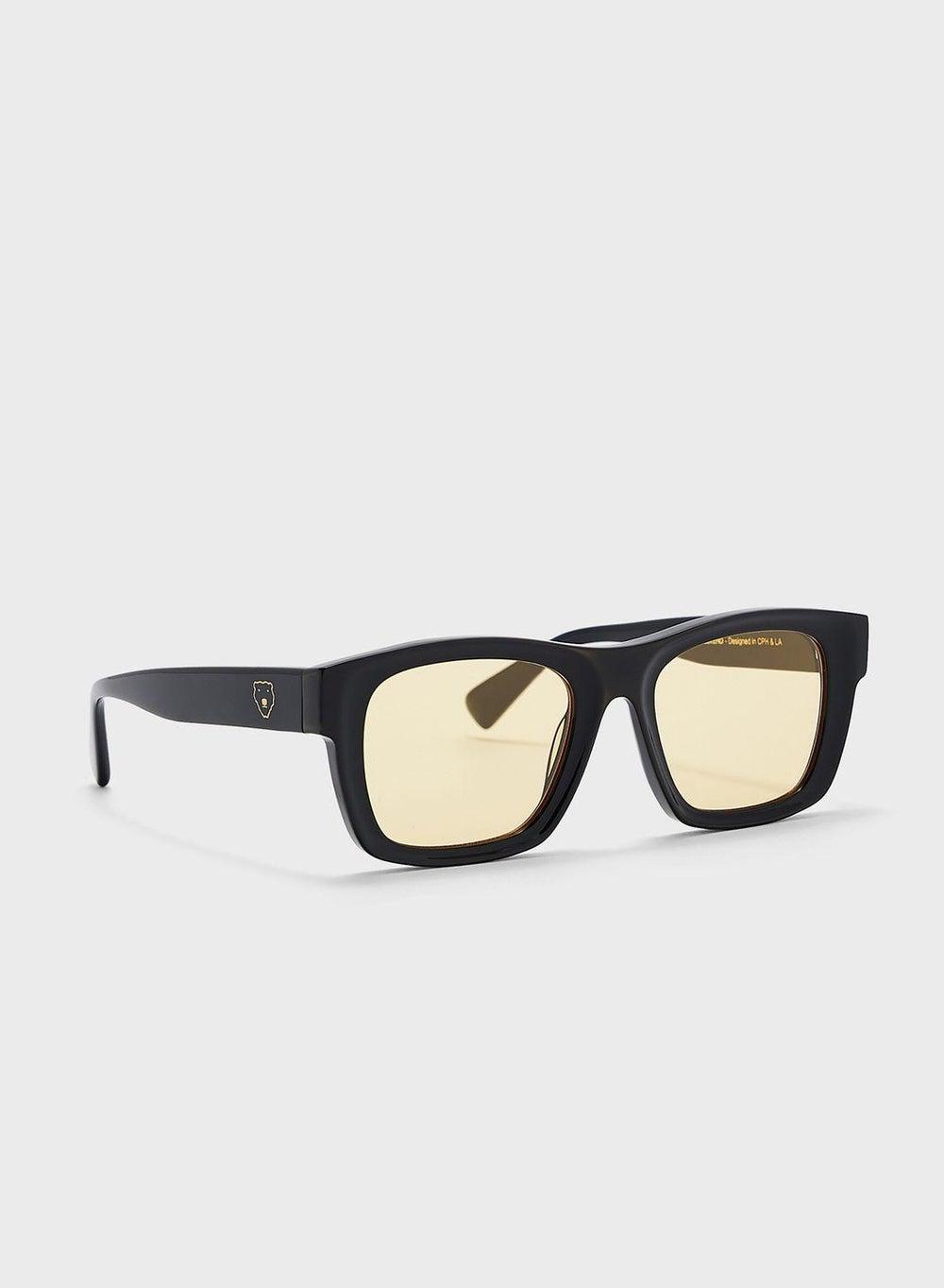 MESSYWEEKEND Future Shades: Iconic Elegance for Women - Image 1