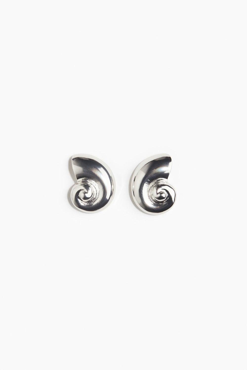H&M Coastal Elegance Seashell-Shaped Stud Earrings - Image 1