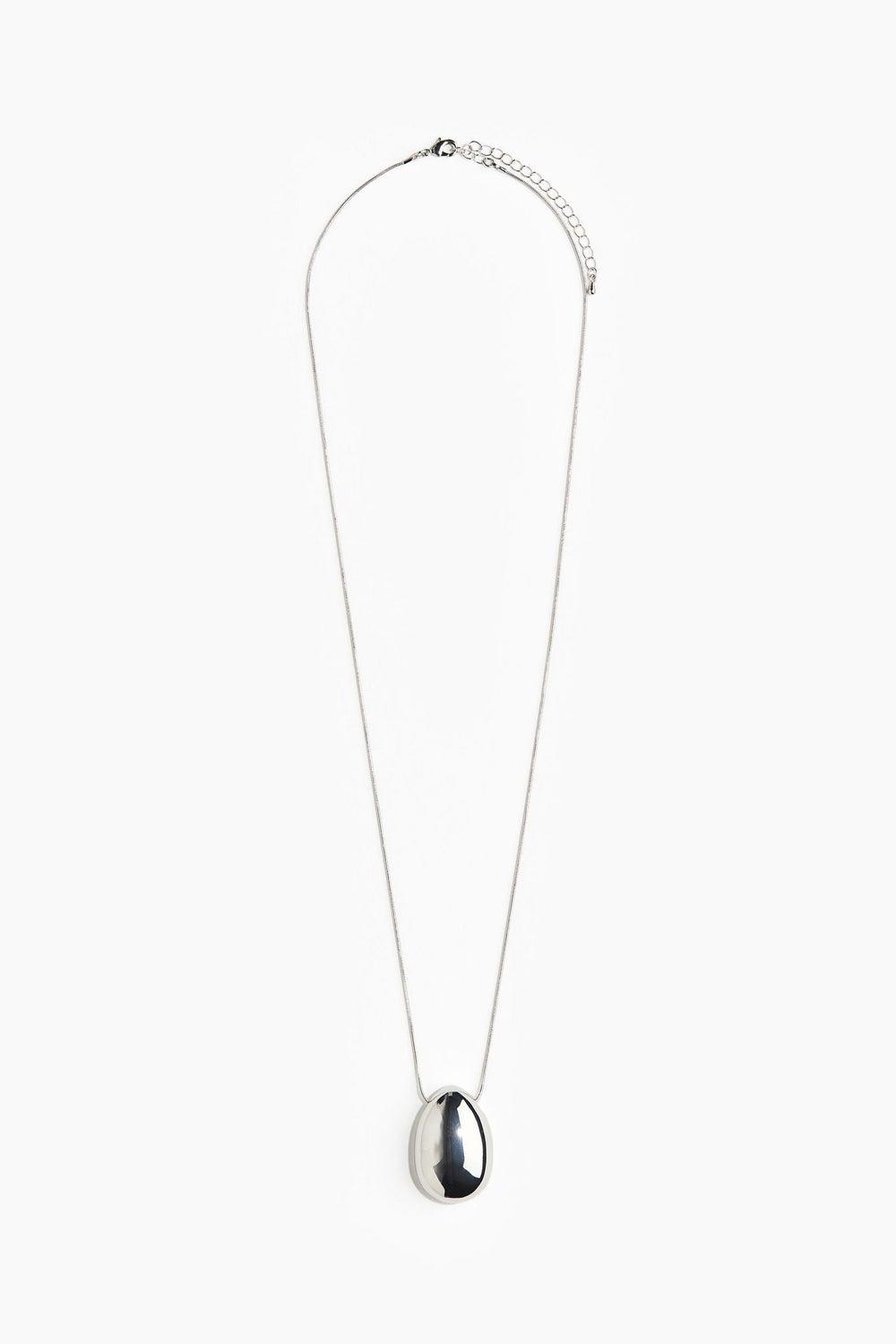 H&M Elegance Unleashed: Sleek Long Pendant Necklace - Image 1