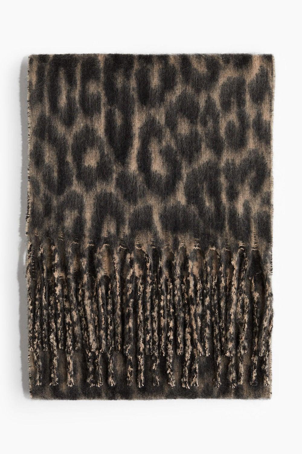 H&M Elegantly Fringed Women's Scarf - Image 1