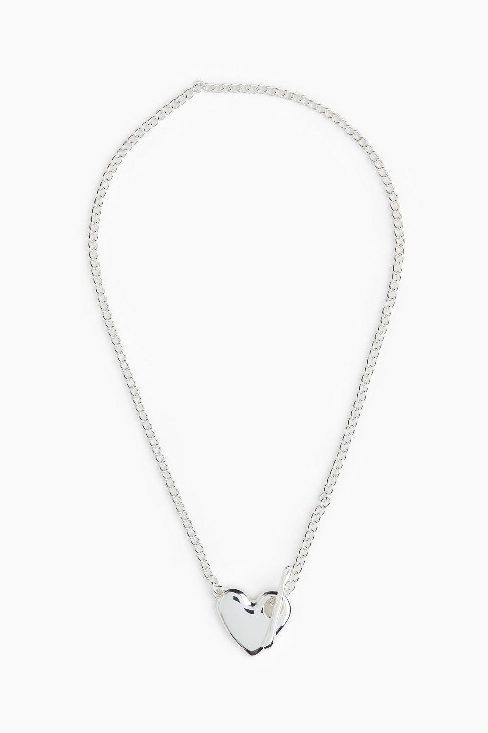 H&M Elegant Heart-Pendant Necklace for Sophisticated Charm - Image 1