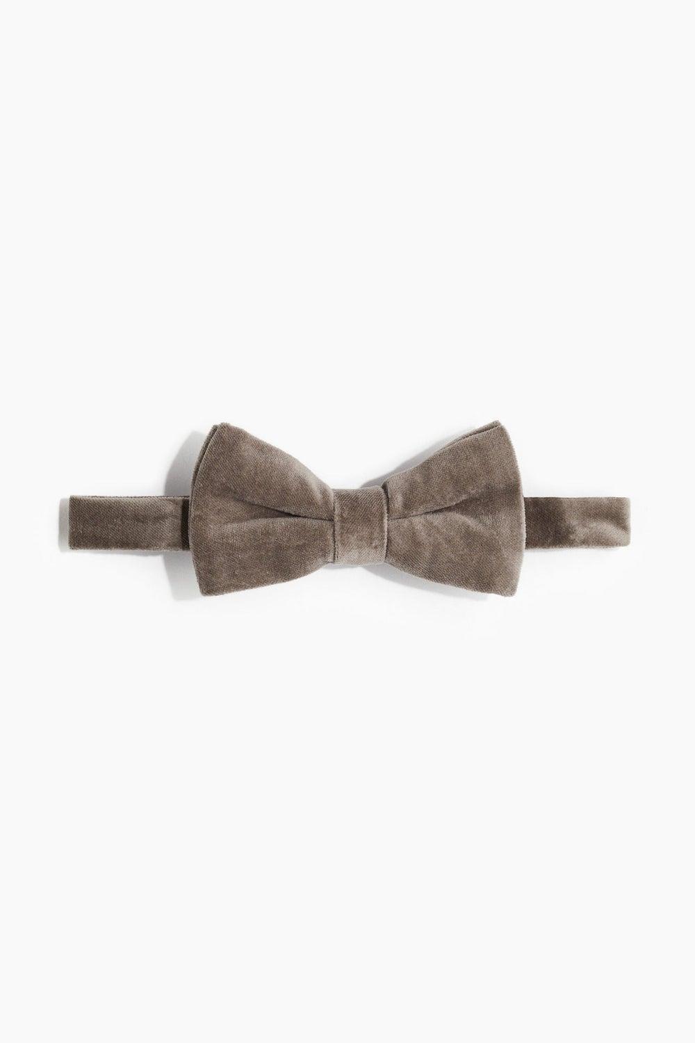 H&M Luxe Velvet Women's Bow Tie - Chic Elegance - Image 1