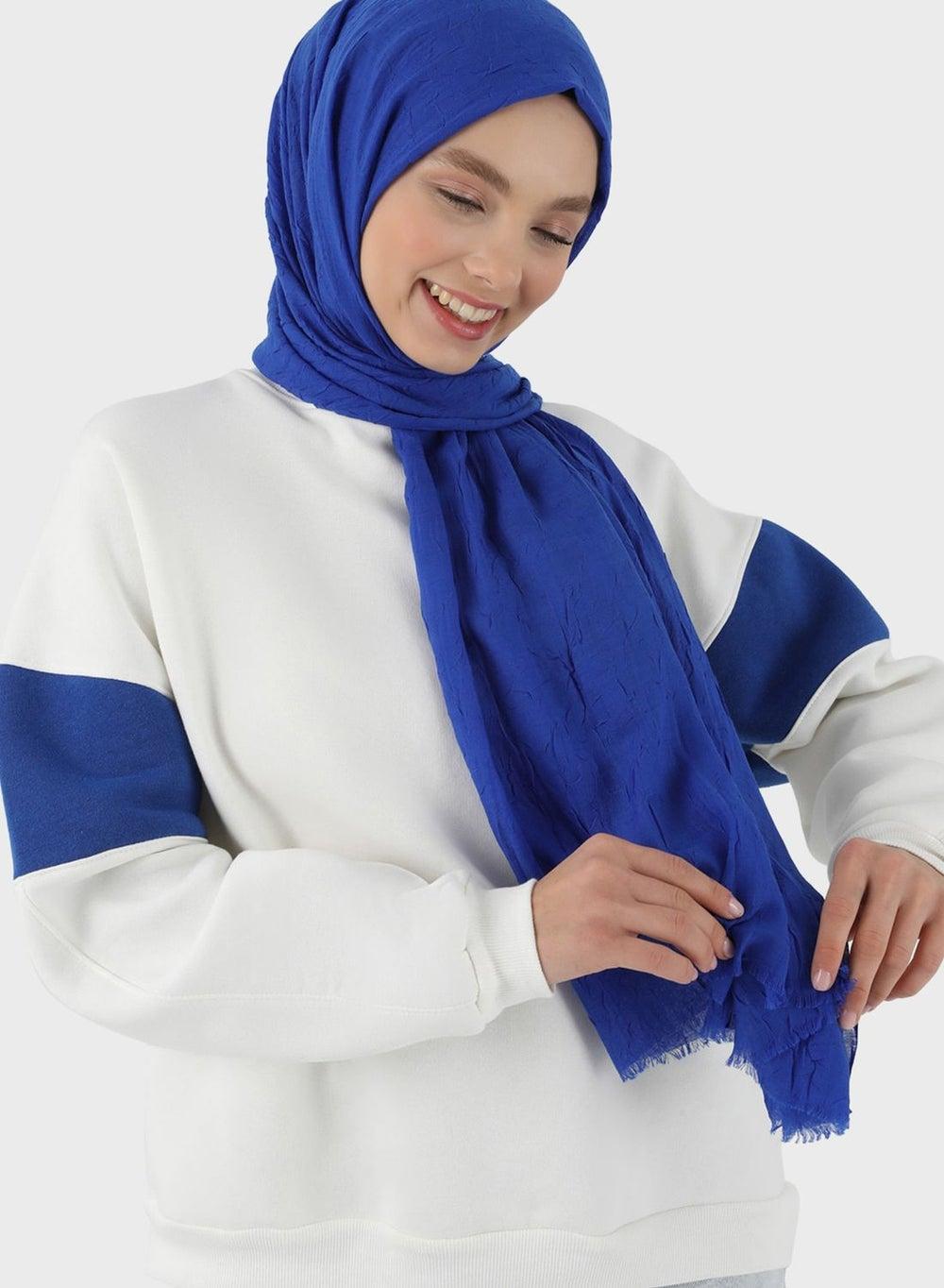 Tuva Shawl by Modanisa: Elegance Meets Versatility - Image 1