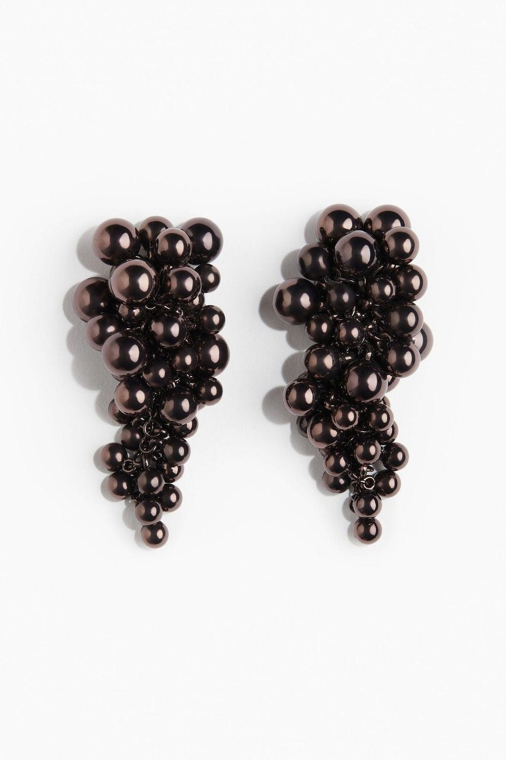 H&M Cluster Earrings: Dazzle for Every Occasion - Image 1
