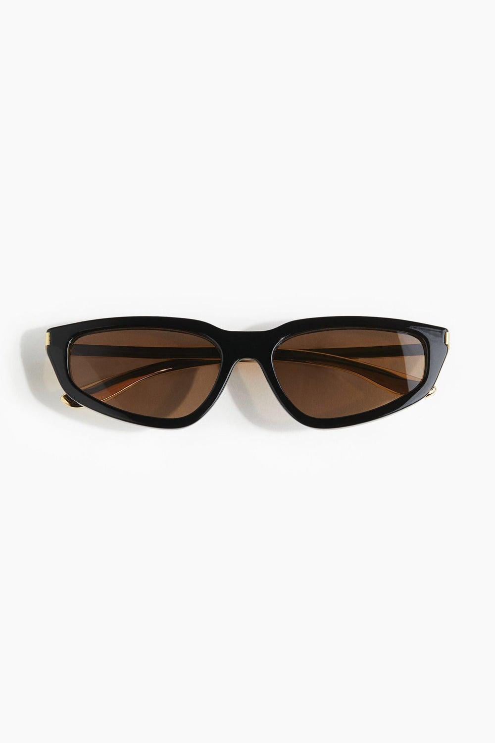 H&M Women's Angular Sunglasses: Bold and Chic - Image 1