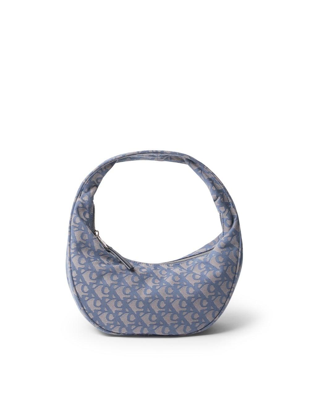 Calvin Klein Jeans Chic Zip Hobo – Elegance for Every Occasion - Image 1