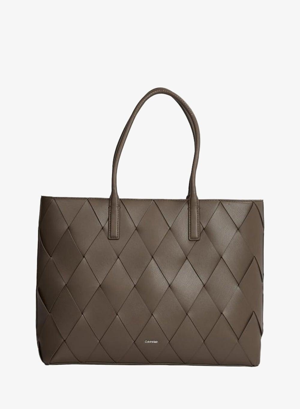 CALVIN KLEIN Signature Medium Shopper for the Modern Woman - Image 1
