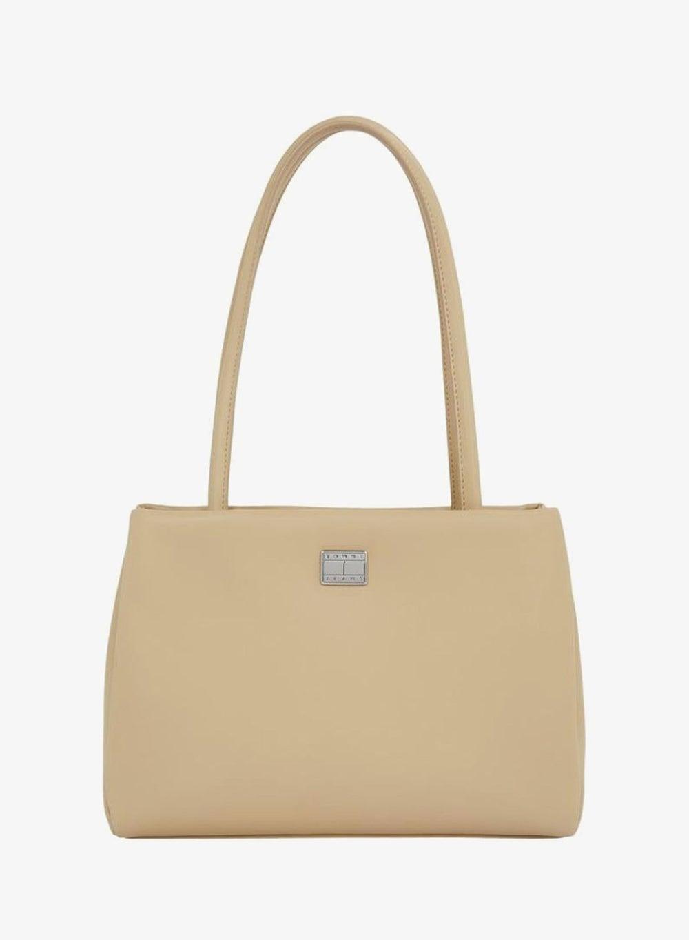 TOMMY JEANS Chic Medium Tote Bag for the Modern Woman - Image 1