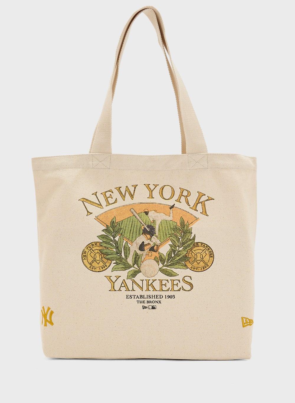 NEW ERA New York Yankees MLB Chic Graphic Tote - Image 1