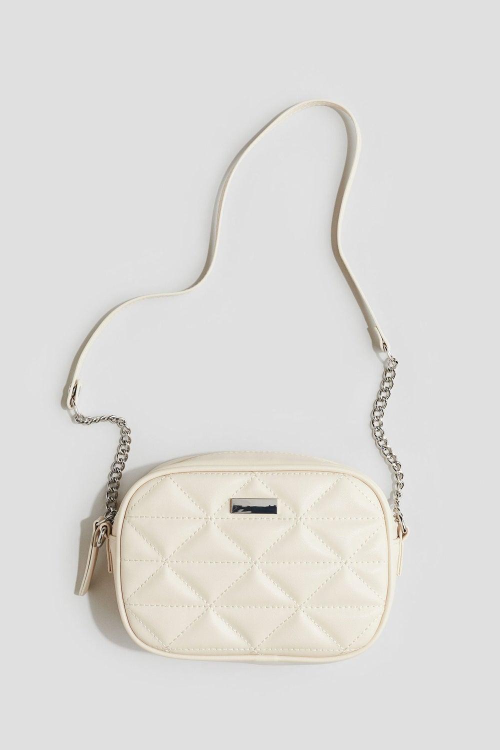 H&M Quilted Elegance Shoulder Bag - Chic Everyday Style - Image 1